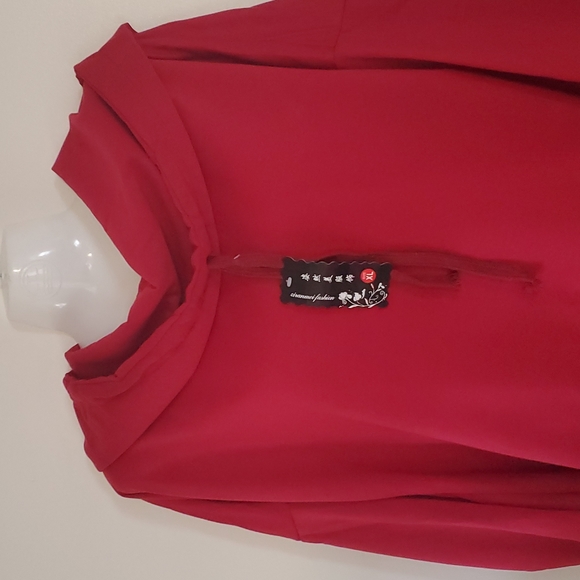 Red Tieable Hoodie - Picture 2 of 6